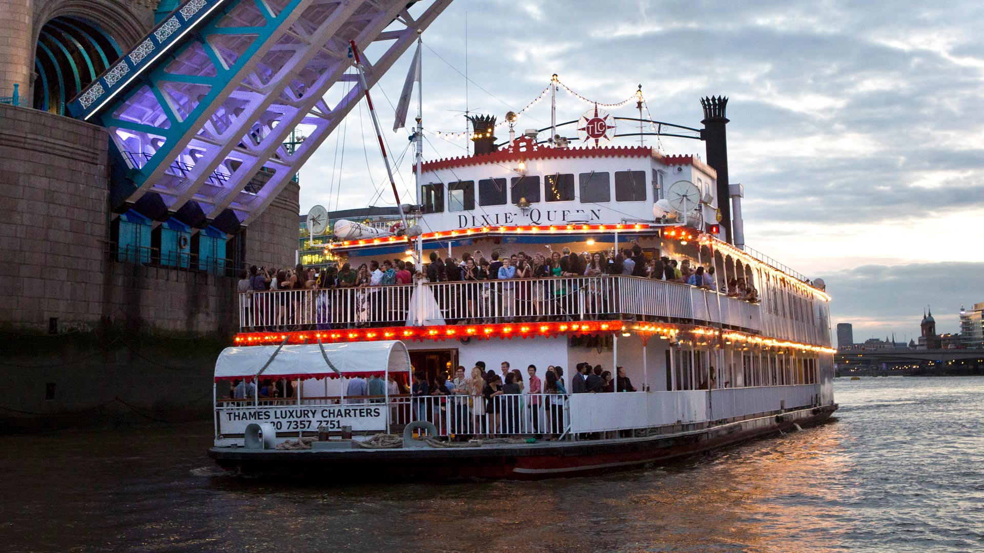 Thames Party Boat Hire Thames Luxury Charters