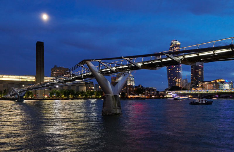illuminated river millennium bridge