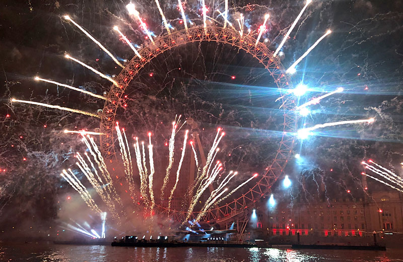 london eye new years eve fireworks