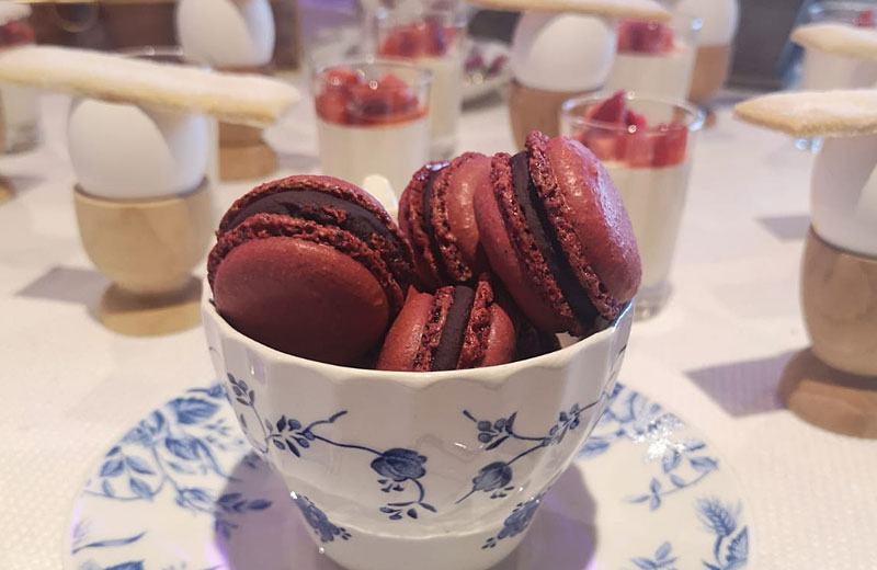 thames luxury charters 2019 spring cruise sweet treats