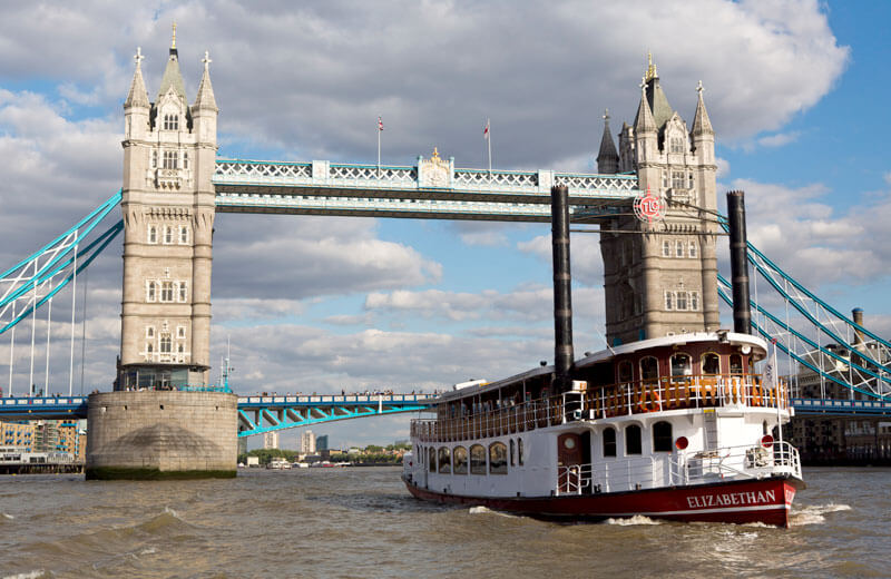 elizabethan boat river thames tower bridge